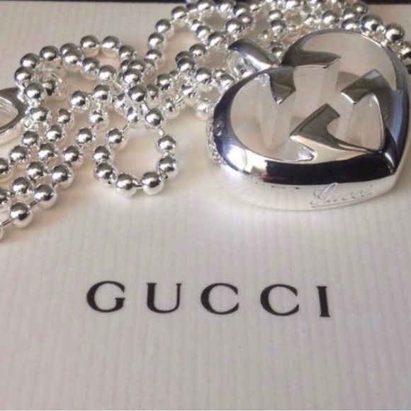 ❤️💝BNIB GUCCI NECKLACE AND EARRINGS❤️💝 - Picture 3 of 16